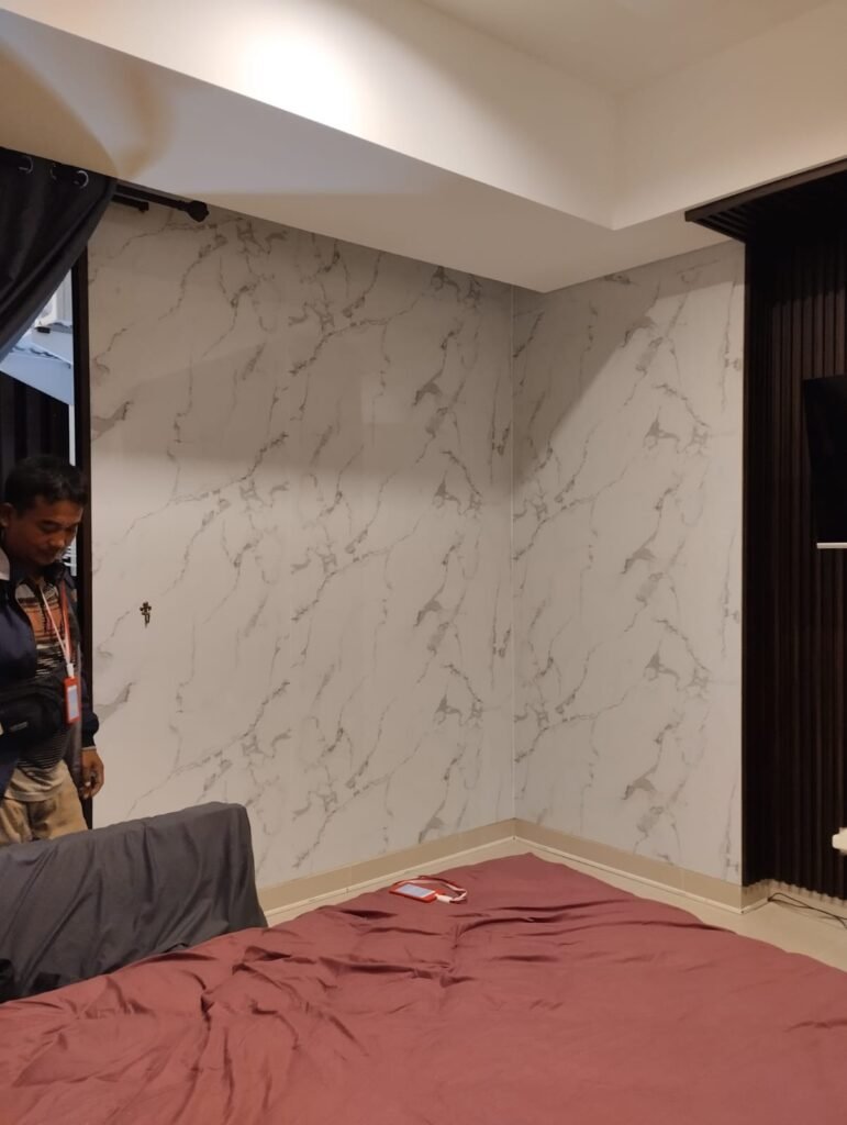 Pemasangan PVC Marmer di Kamar